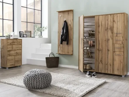Bild Garderobe Pisa Preview